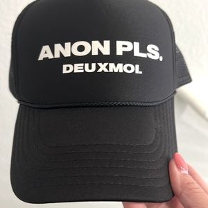 Deux Moi Anon Pls. Trucker Hat